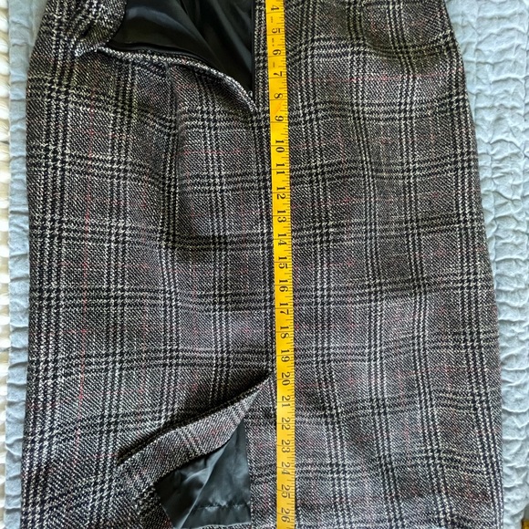 Lowell & Whitney Plaid Skirt - Picture 6 of 8
